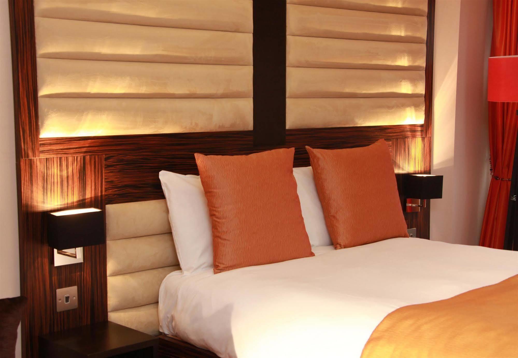 Maitrise Suites Apartment Hotel Ealing - לונדון חדר תמונה